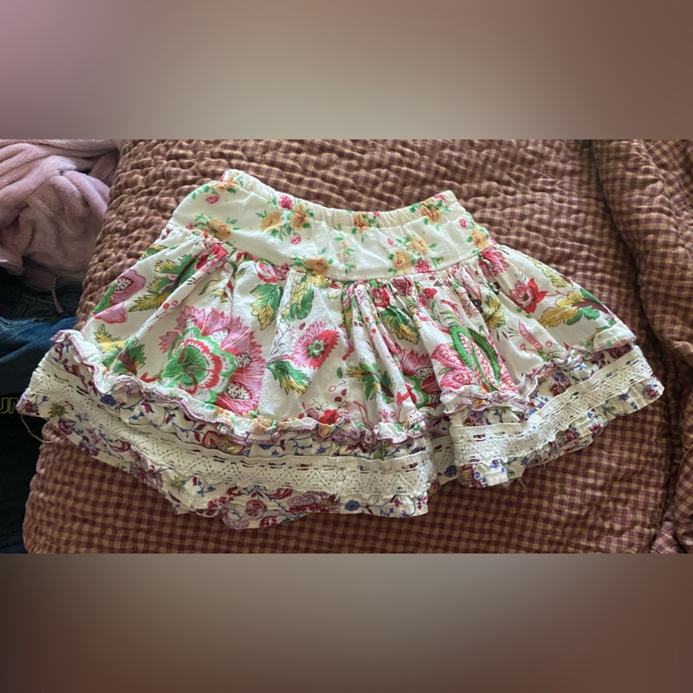 Free Planet girls skirt, 2T